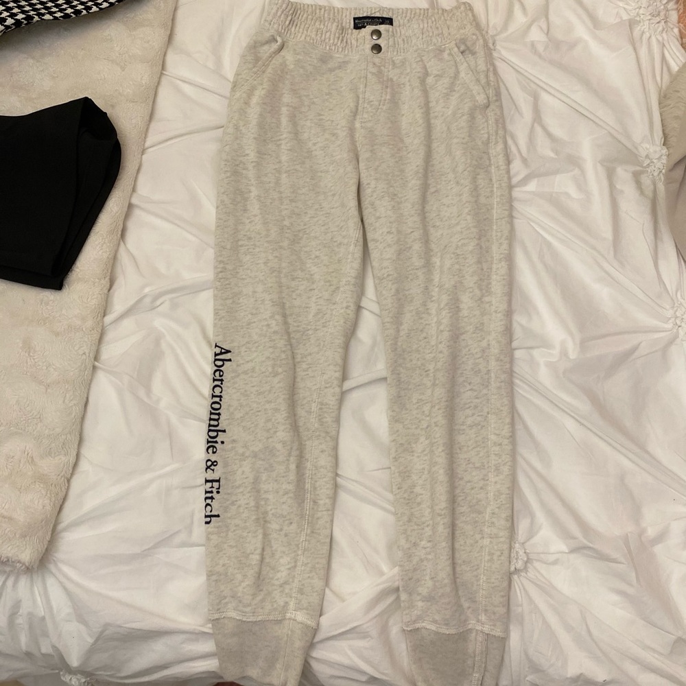 Abercrombie & Fitch grey sweatpants